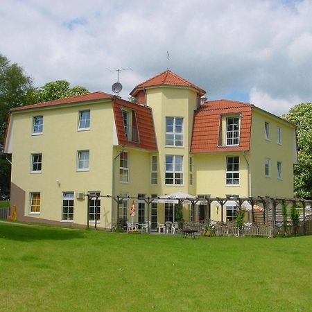 Landhotel Am Peetscher See Mirow Esterno foto