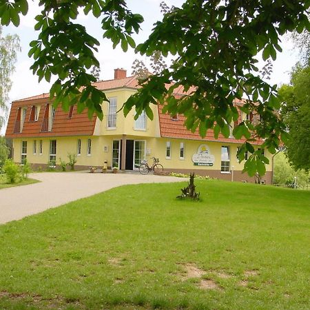 Landhotel Am Peetscher See Mirow Esterno foto