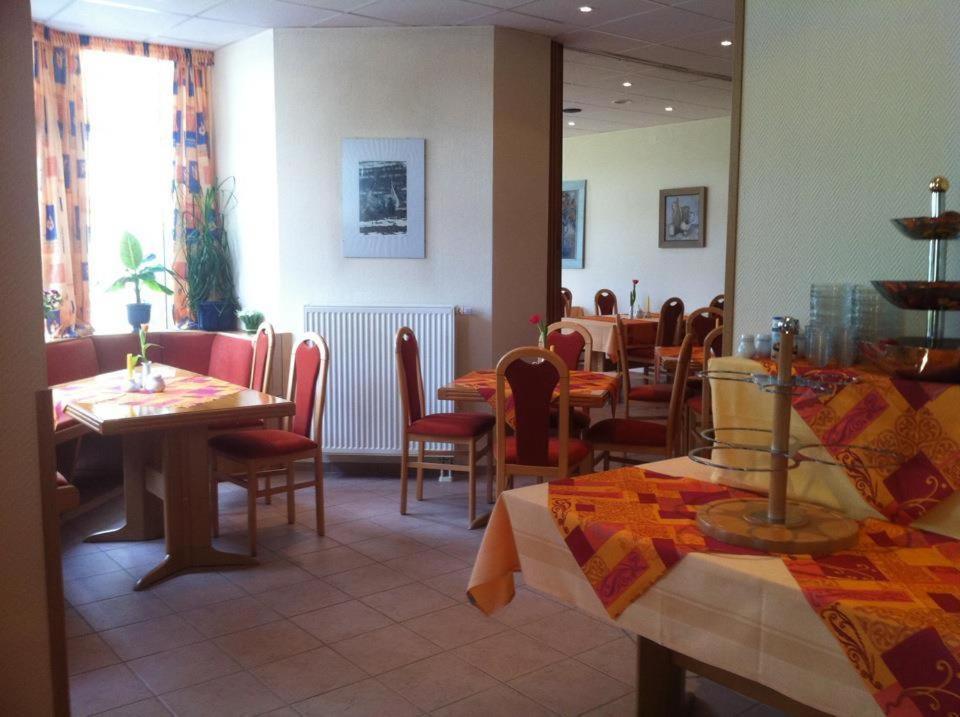 Landhotel Am Peetscher See Mirow Esterno foto